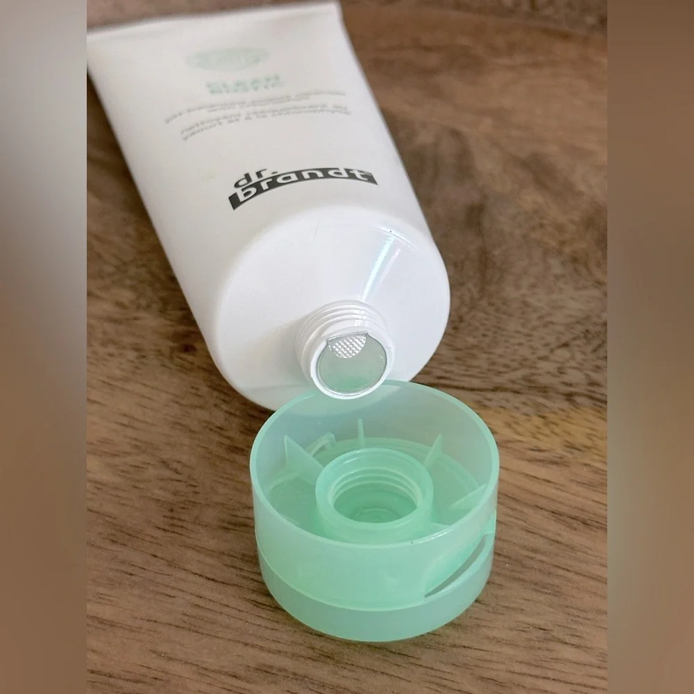 Dr. Brandt | Clean Biotic Cleanser